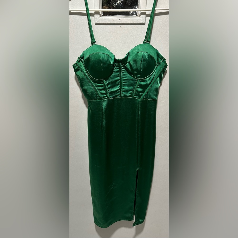 Satin elegant boutique green dress